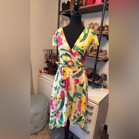 DKNY-Floral Wrap Dress - Multicolor - Picture 4 of 11